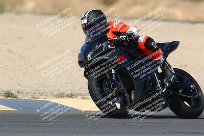 media/Mar-28-2022-Superbike Trackdays (Mon) [[b8603d0f67]]/Open Track Time/Turn 7/